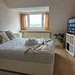 Cosy Rooms By The Beach