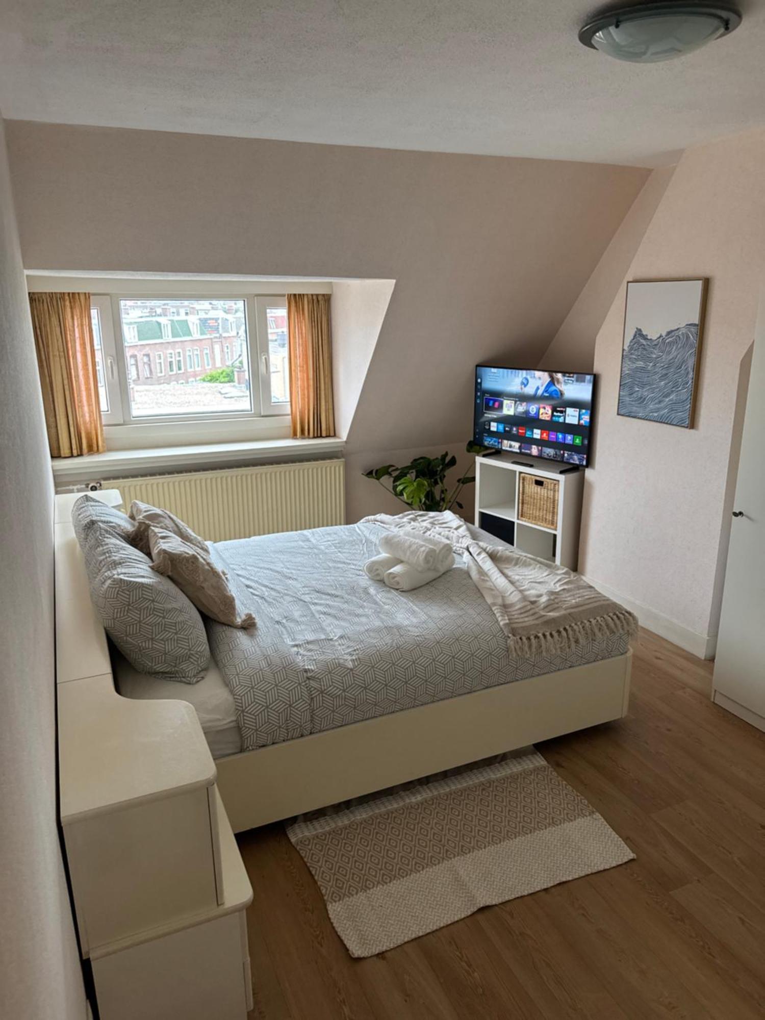 Cosy By The Den Haag